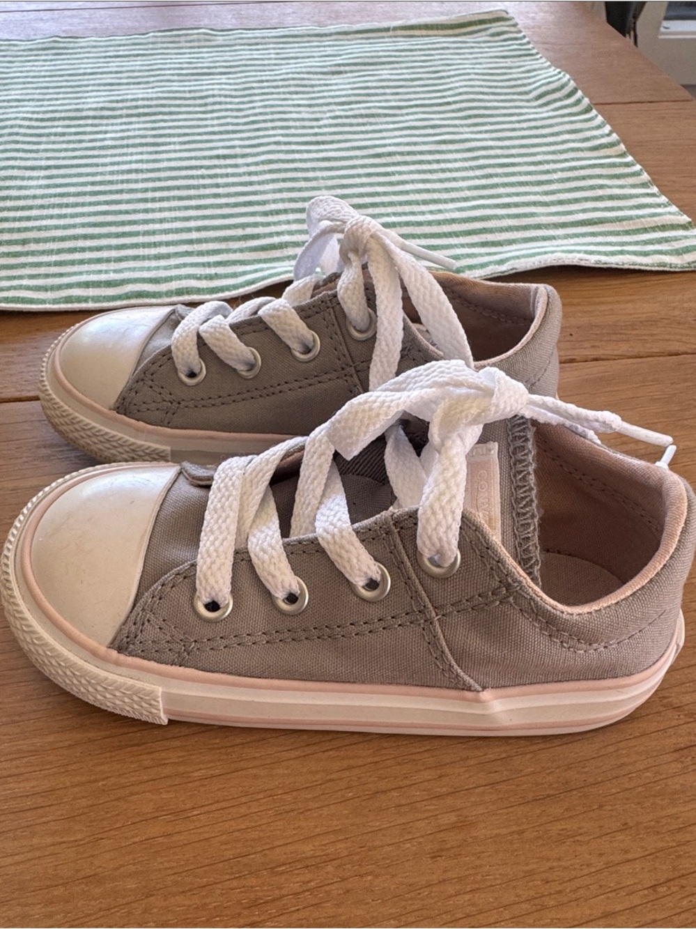 Converse All Star Toddler Low-Top Canvas Sneakers in US7